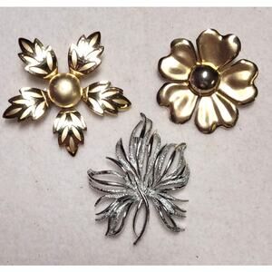 Vtg 80s Gold & Silver Tone Floral Brooch Collection Textured Leaf & Flower Lot